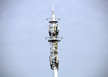 携帯電話のMonopoleテレコミュニケーション タワー、スリップの接合箇所が付いているMonopole細胞タワー
