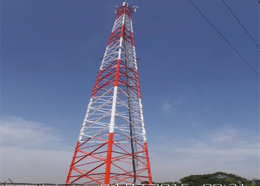 70m GSMの電気通信の鋼鉄タワーによって電流を通される棒鋼3の脚の角度の構造
